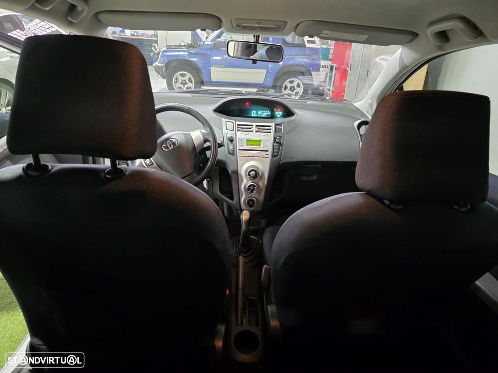 Toyota Yaris 1.0 VVT-i Motion - 17