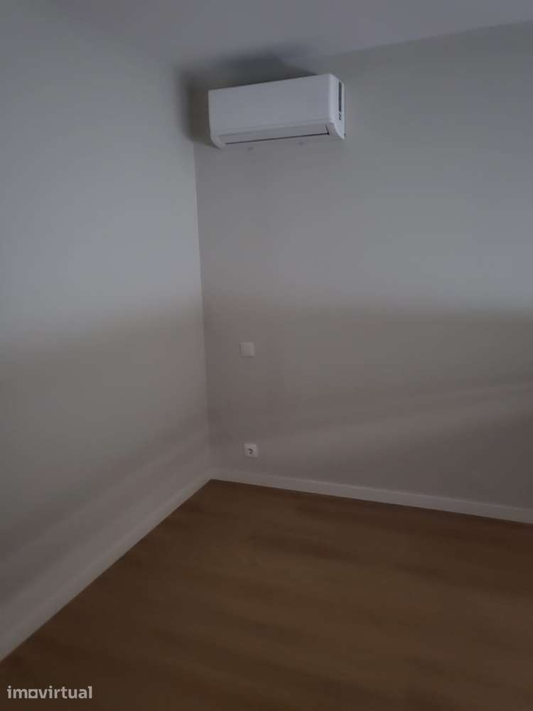 T1 com cozinha equipada no centro de Vila Verde - Grande imagem: 3/6