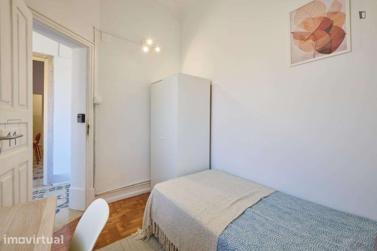 Quarto - localizado em Alameda Lisbon - Grande imagem: 5/24