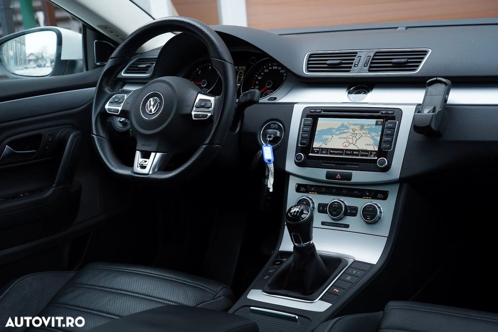 Volkswagen Passat CC 2.0 TDI BlueMotion Technology Exclusive - 11