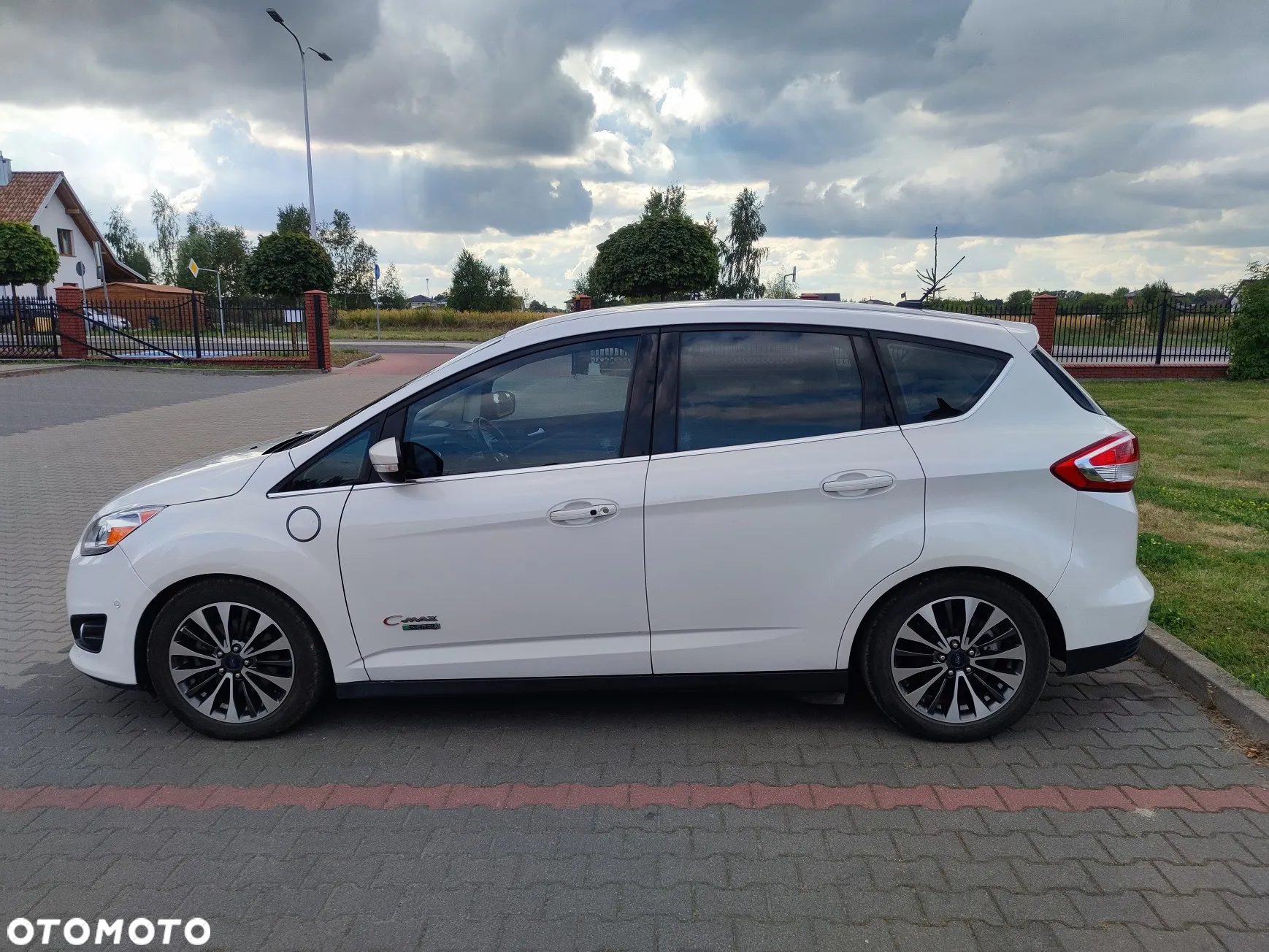 Ford C-MAX - 2