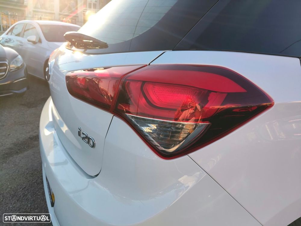 Hyundai i20 1.1 CRDi Comfort - 9