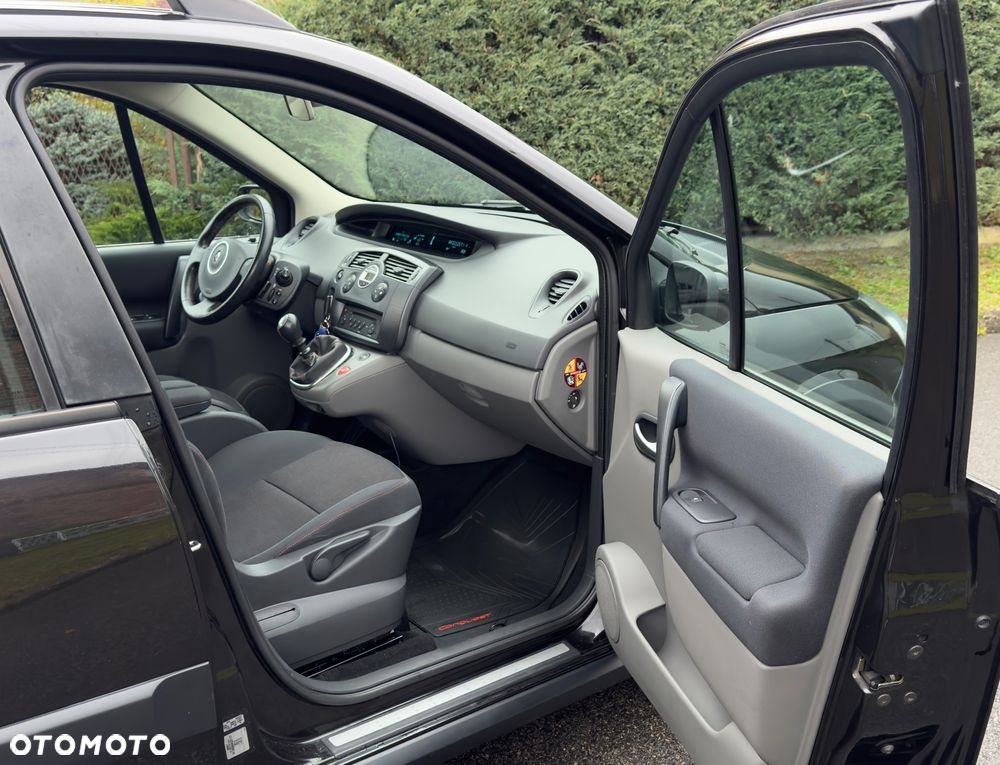 Renault Scenic Conquest - 15