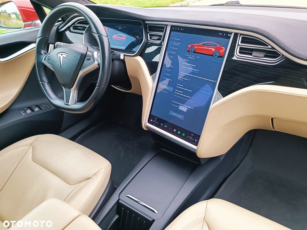 Tesla Model S Long Range Plus - 3