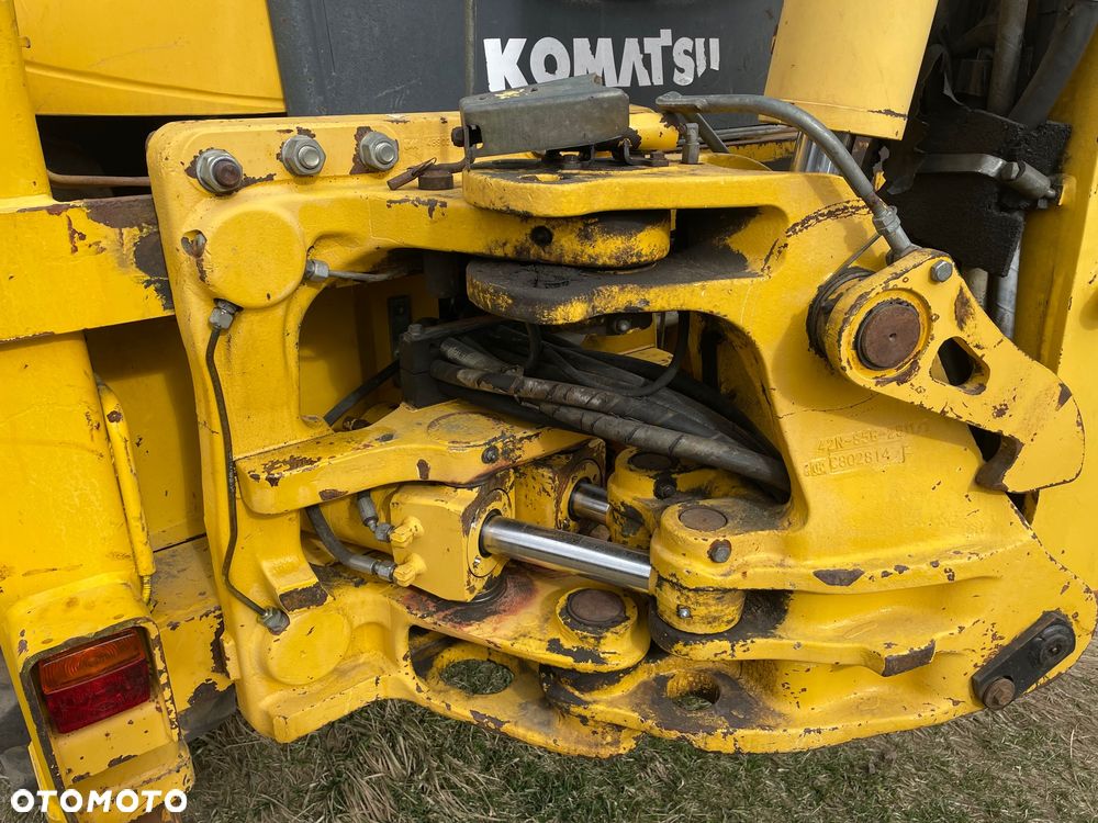 Komatsu WB97S-5E0 - 10
