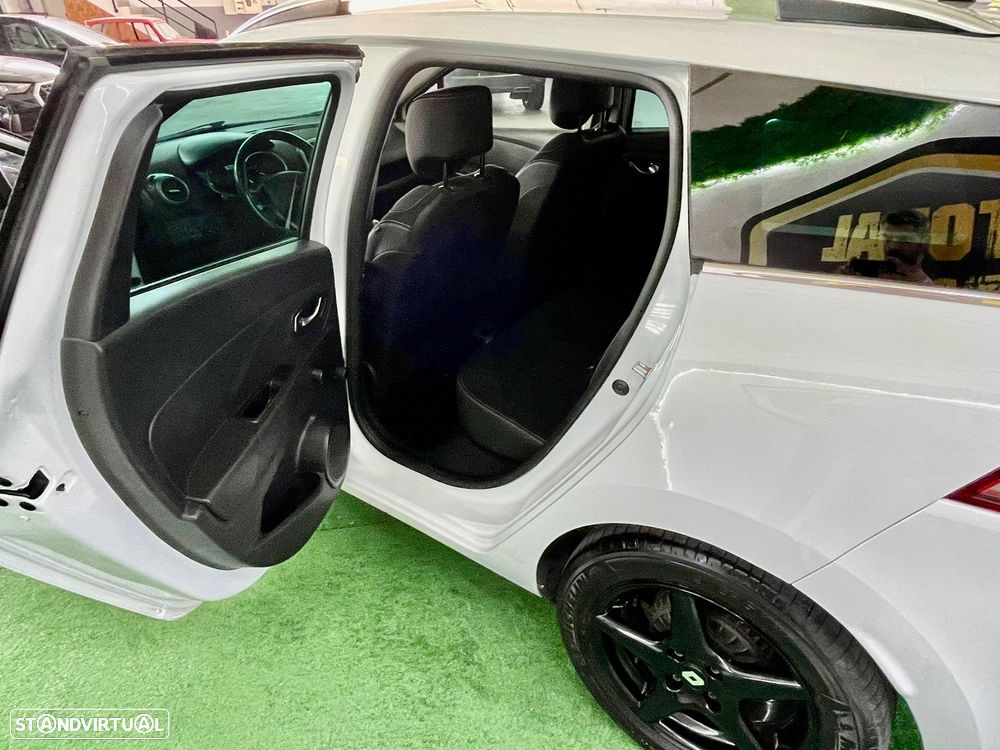 Renault Clio Sport Tourer Energy dCi 90 Start & Stop LIMITED - 13