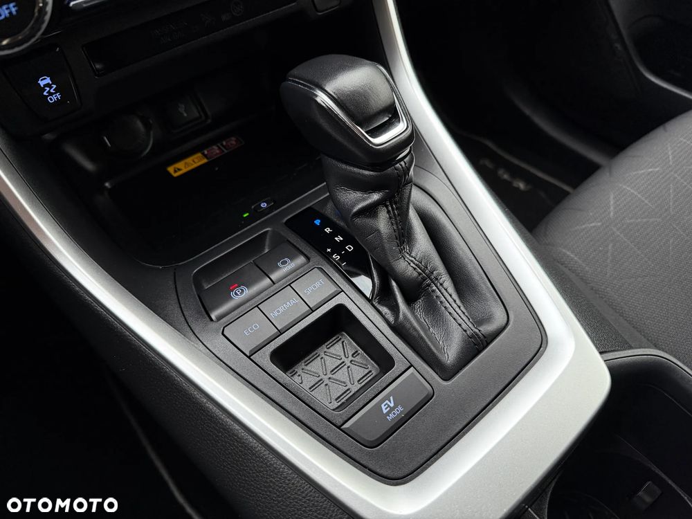 Toyota RAV4 2.5 Hybrid Comfort 4x2 - 32