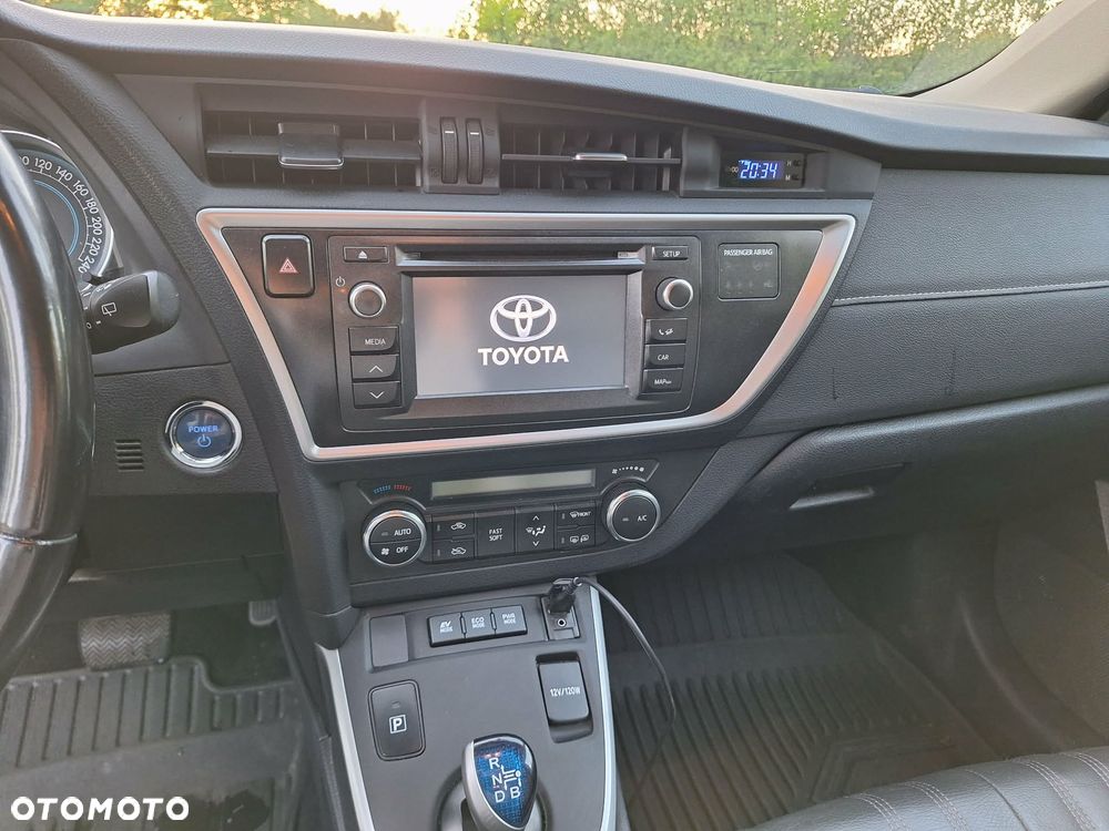 Toyota Auris 1.8 HSD Luna - 9