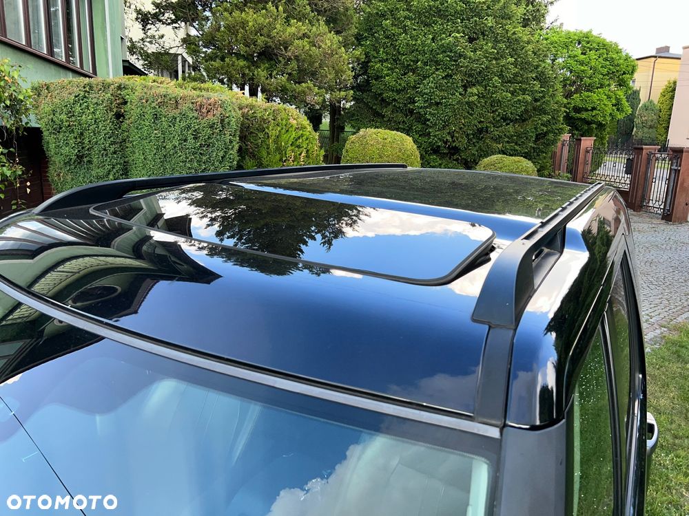 Land Rover Discovery IV 3.0 SD V6 HSE - 11