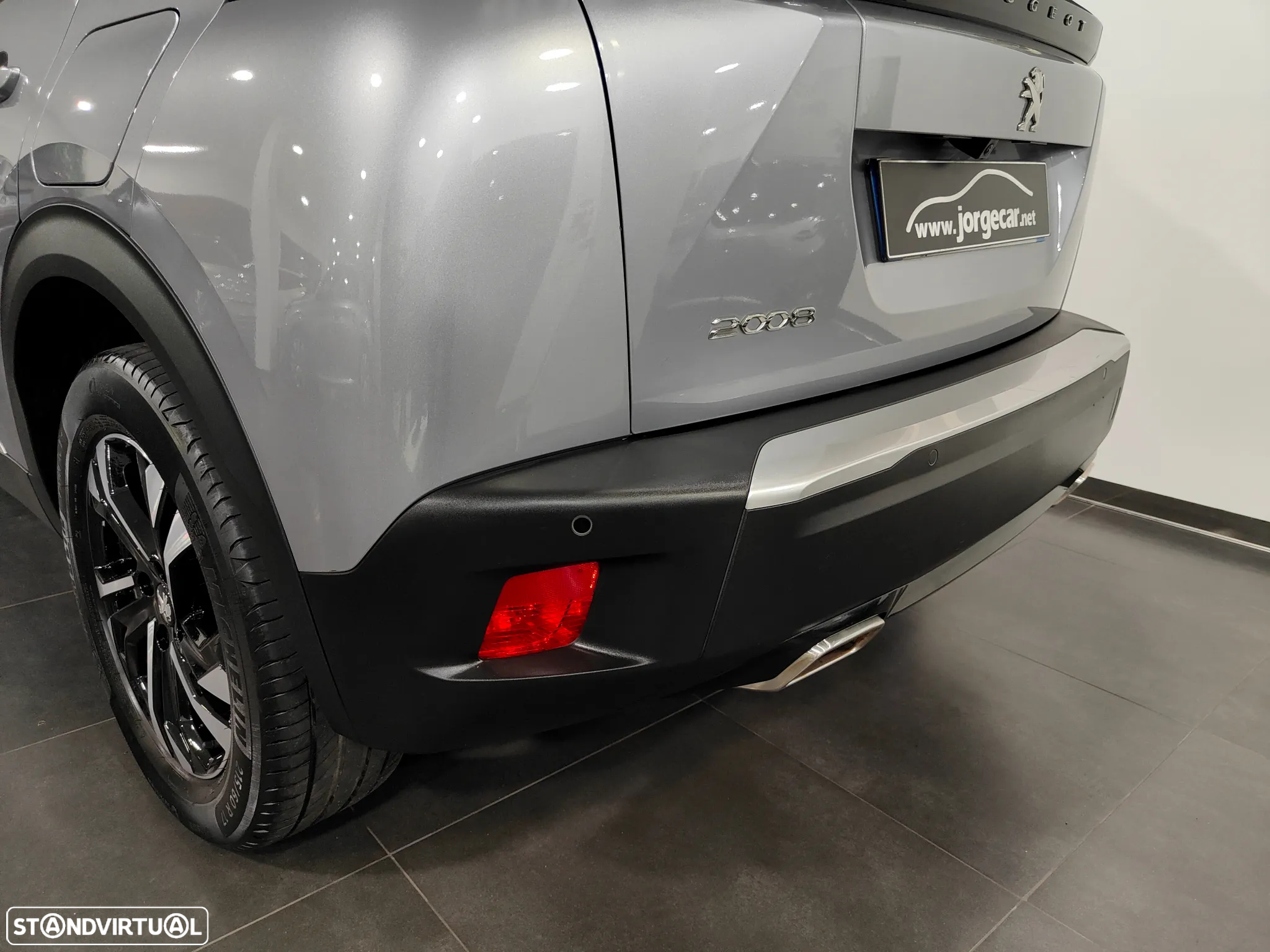 Peugeot 2008 1.2 PureTech Allure EAT8 - 21