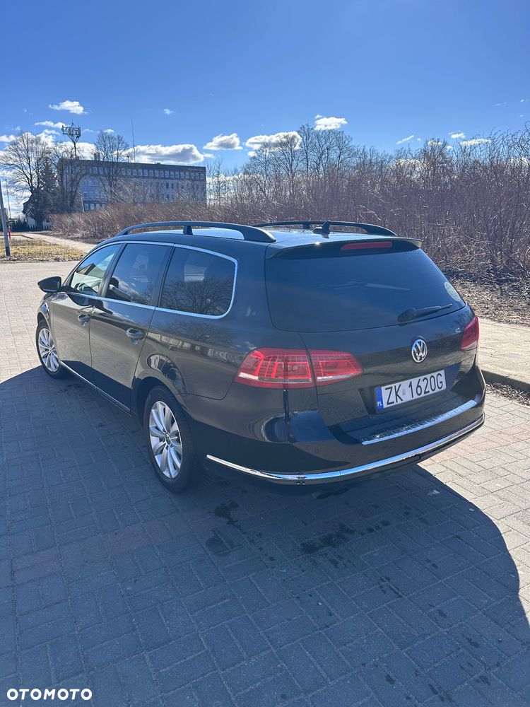 Volkswagen Passat 2.0 TDI Comfortline DSG - 3