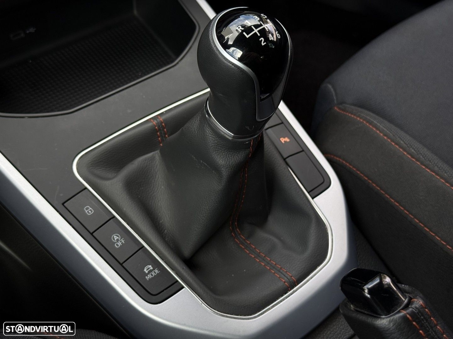 SEAT Arona 1.0 TSI FR - 19