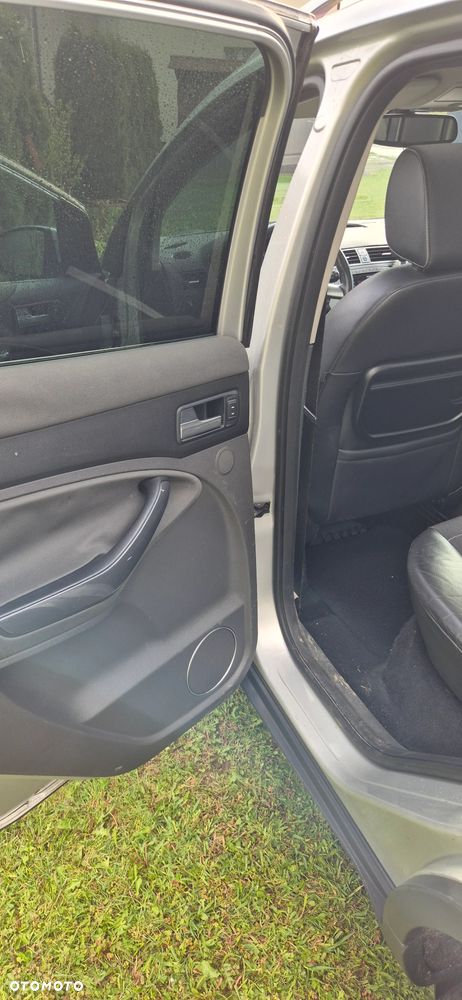 Ford Kuga 2.0 TDCi 4x4 Trend - 9