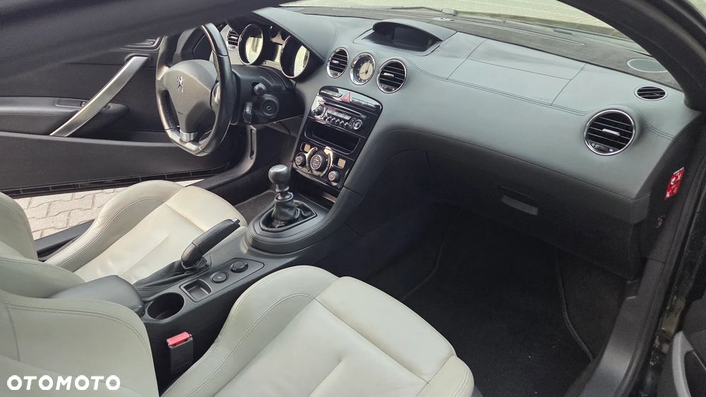 Peugeot RCZ - 5