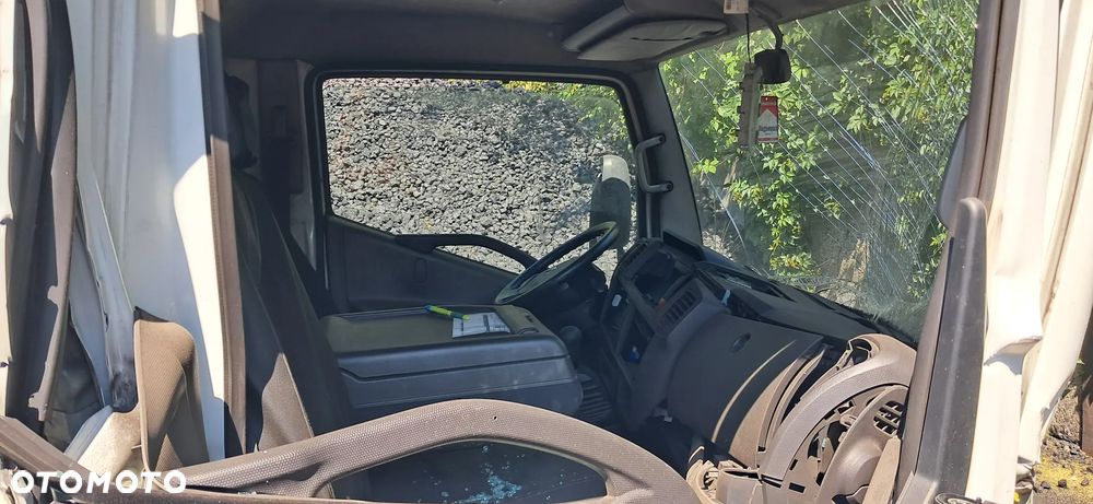 Nissan Cabstar - 4