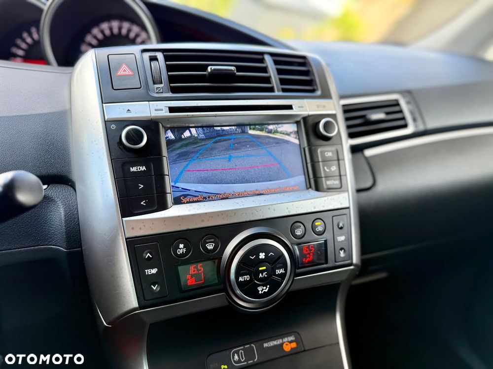 Toyota Verso 1.8 5-Sitzer Comfort - 7