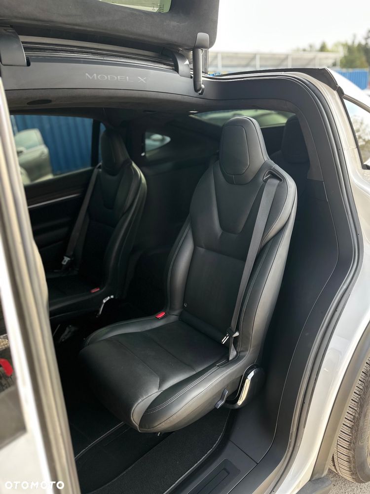 Tesla Model X Performance - 14