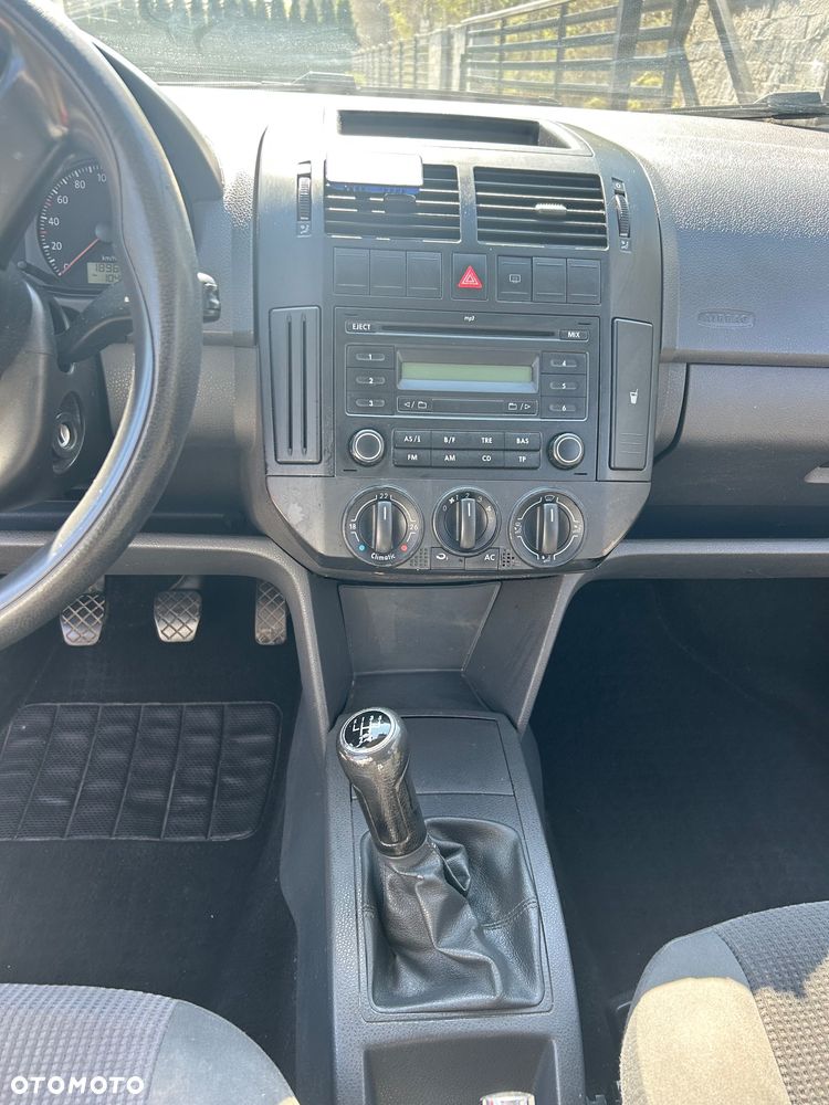 Volkswagen Polo - 4