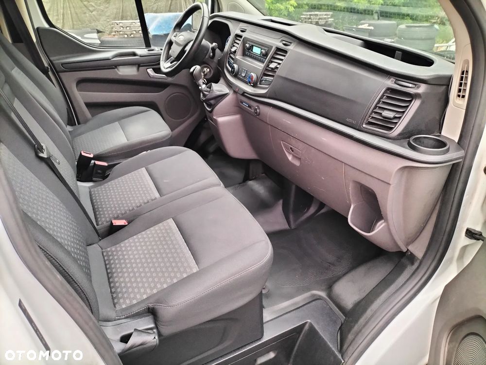 Ford TRANSIT CUSTOM - 10