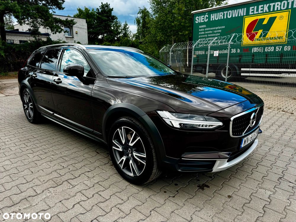 Volvo V90 Cross Country B5 D AWD Pro - 2