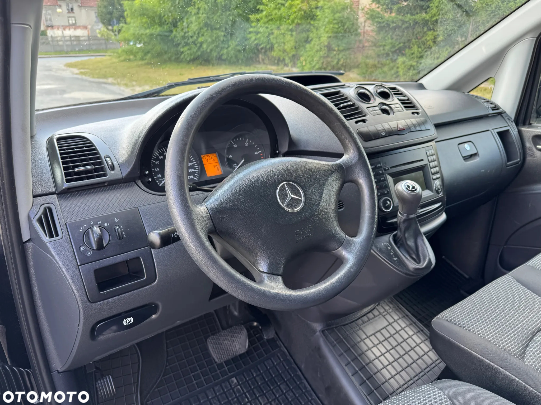 Mercedes-Benz Vito 113 CDI Lang SHUTTLE - 20