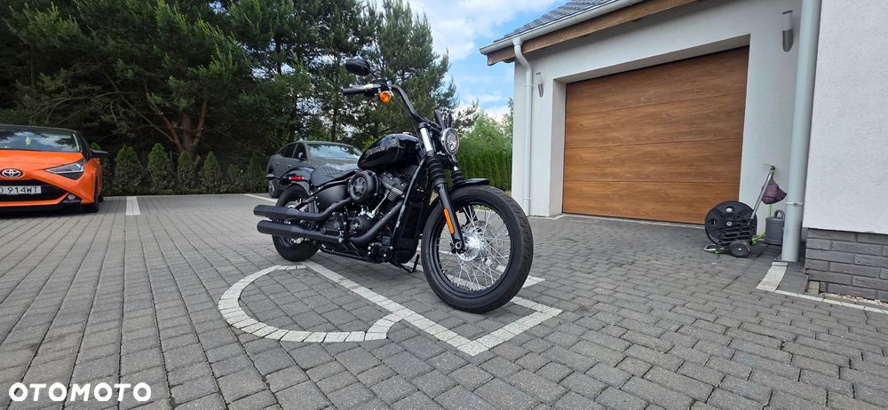 Harley-Davidson Softail Street Bob - 8