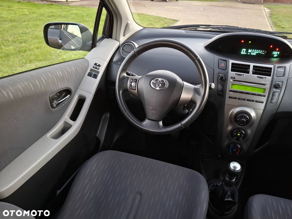 Toyota Yaris 1.33 VVT-i Cool+ - 19