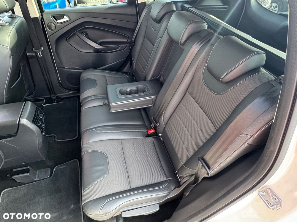 Ford Kuga 2.0 TDCi AWD ST-Line - 28