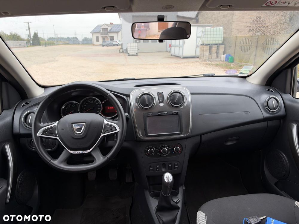 Dacia Sandero 0.9 TCe Laureate S&S EU6 - 18