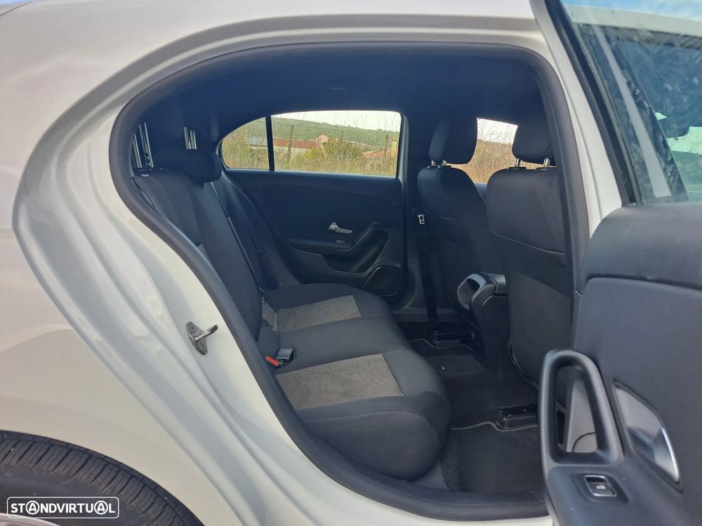 Mercedes-Benz A 250 e 8G-DCT - 40