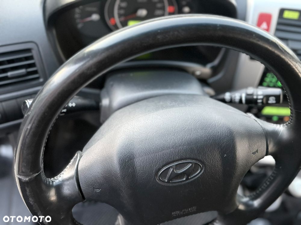 Hyundai Tucson 2.0 2WD GLS Navi - 33