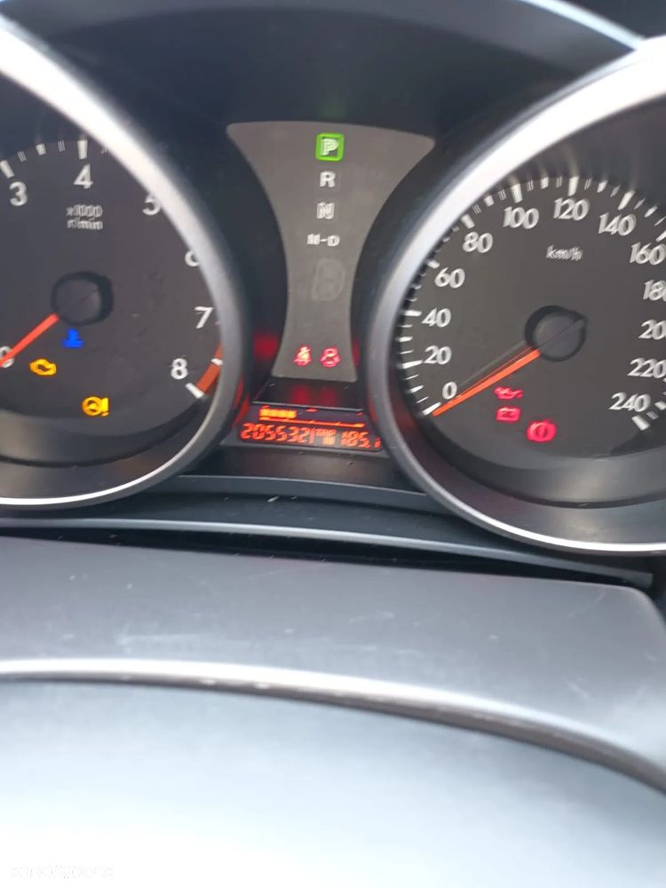 Mazda 3 2.0 Exclusive + - 17