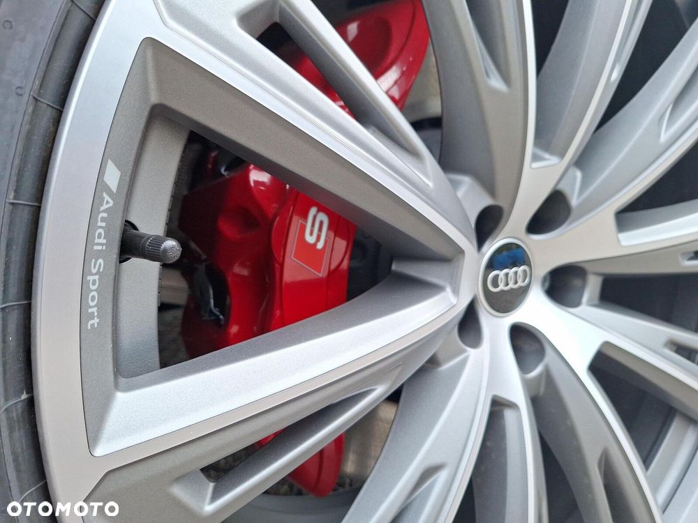 Audi SQ8 - 18