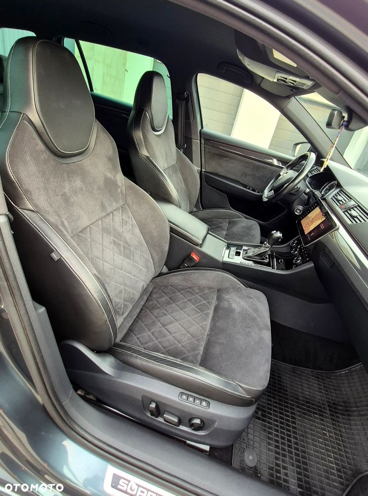 Skoda Superb 2.0 TDI 4x4 Sportline DSG - 9