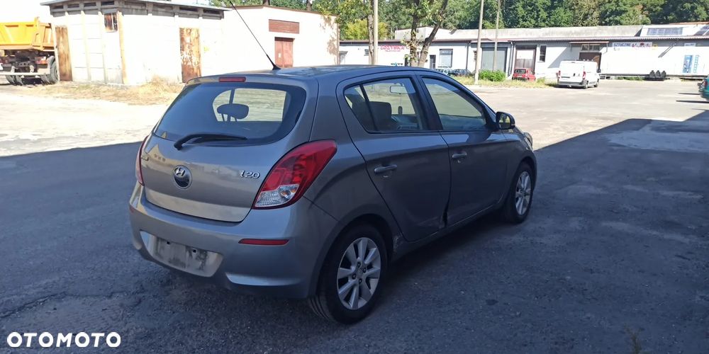 Hyundai i20 1.25 Comfort - 10