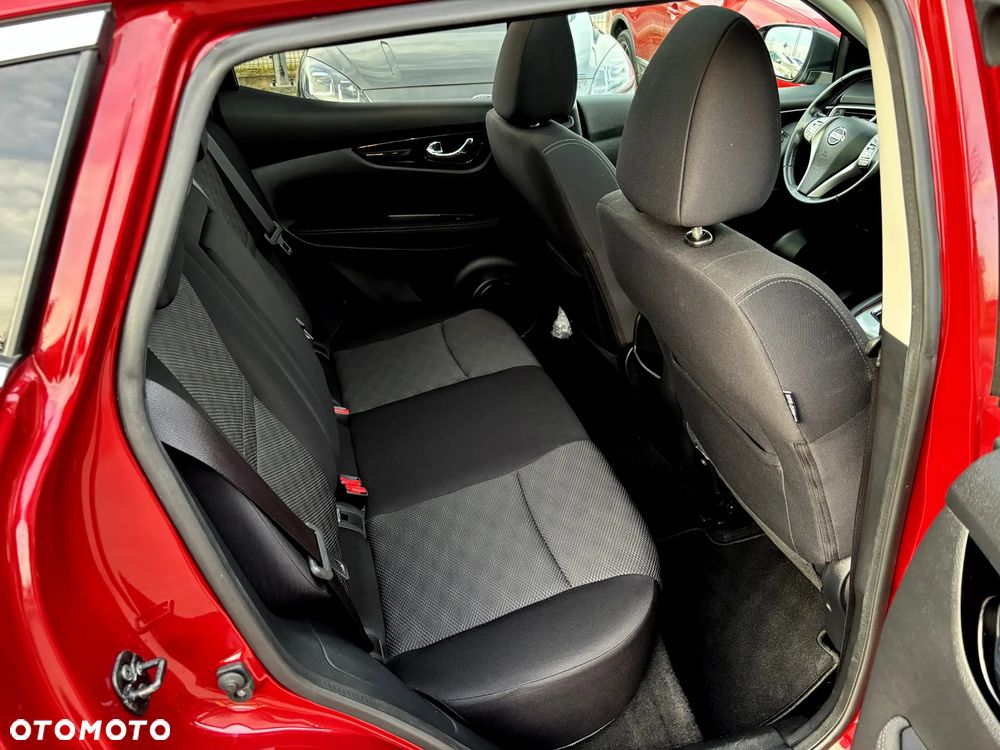 Nissan Qashqai 1.6 DCi Xtronic TEKNA - 18