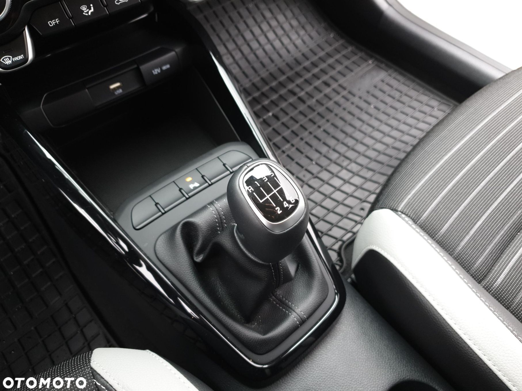 Kia Stonic 1.0 T-GDI L - 13