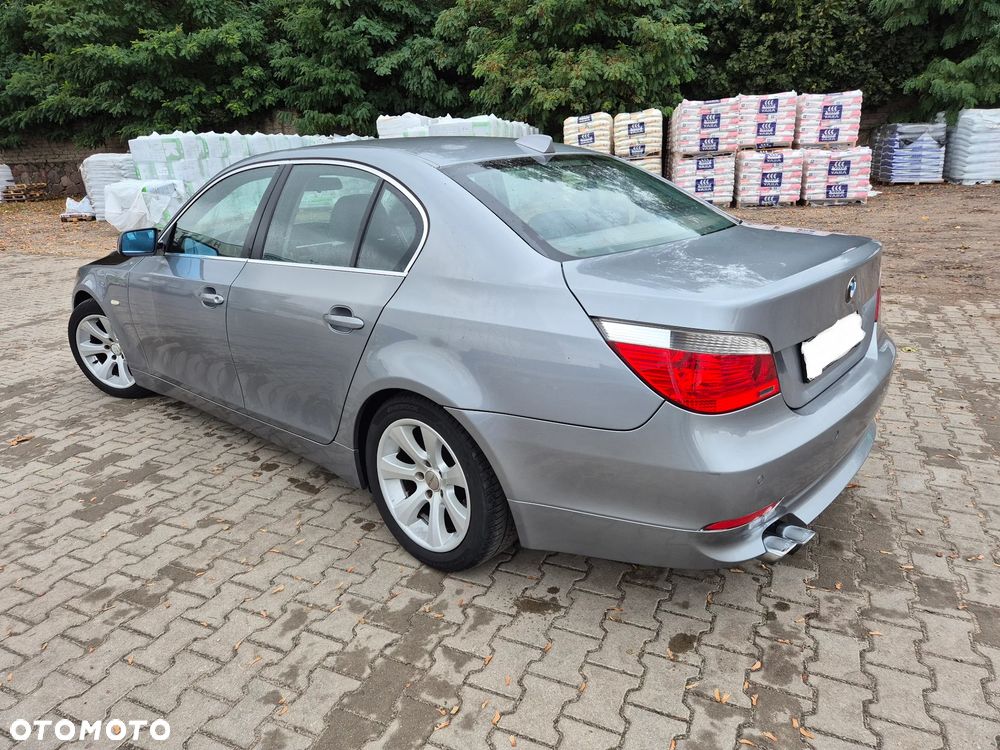 BMW Seria 5 520i - 5
