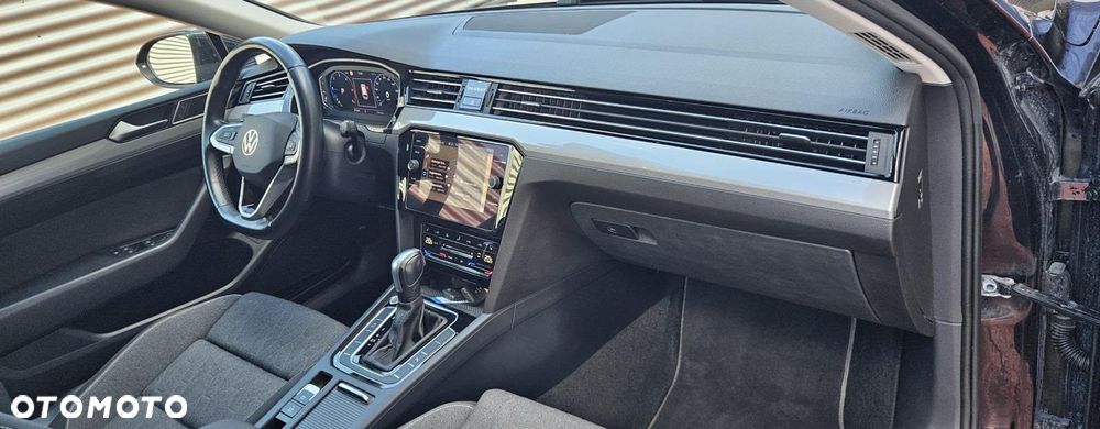 Volkswagen Passat 2022 photo 5