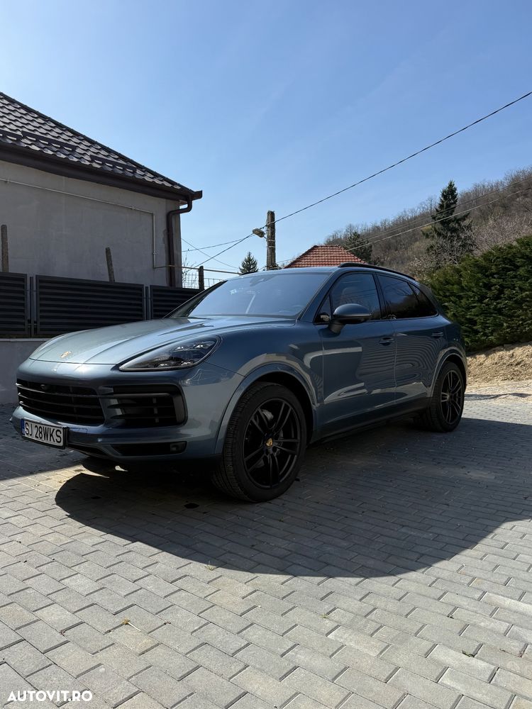 Porsche Cayenne Standard - 1