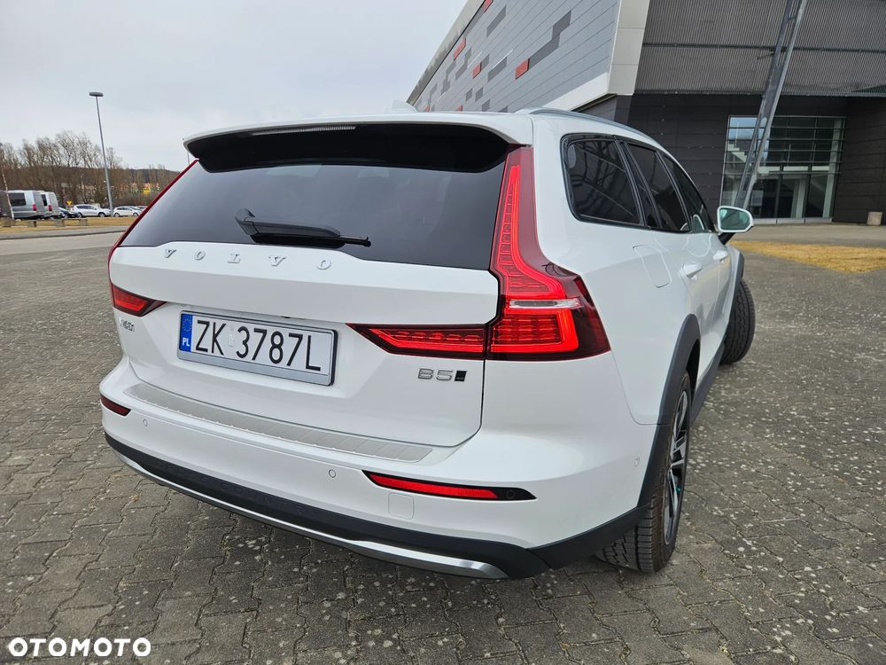 Volvo V60 Cross Country B5 B AWD Plus - 15
