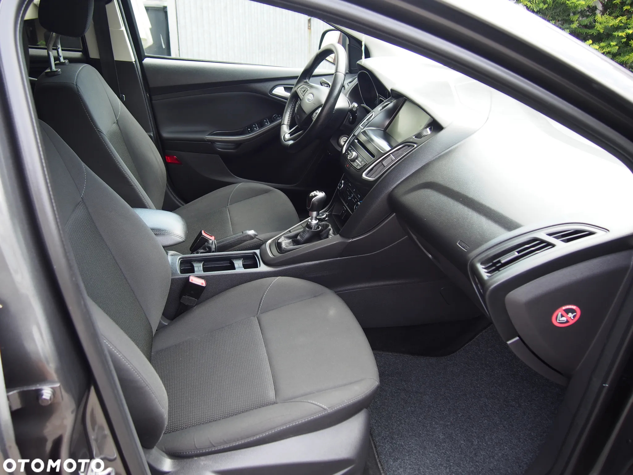 Ford Focus 1.6 TDCi DPF Start-Stopp-System SYNC Edition - 13