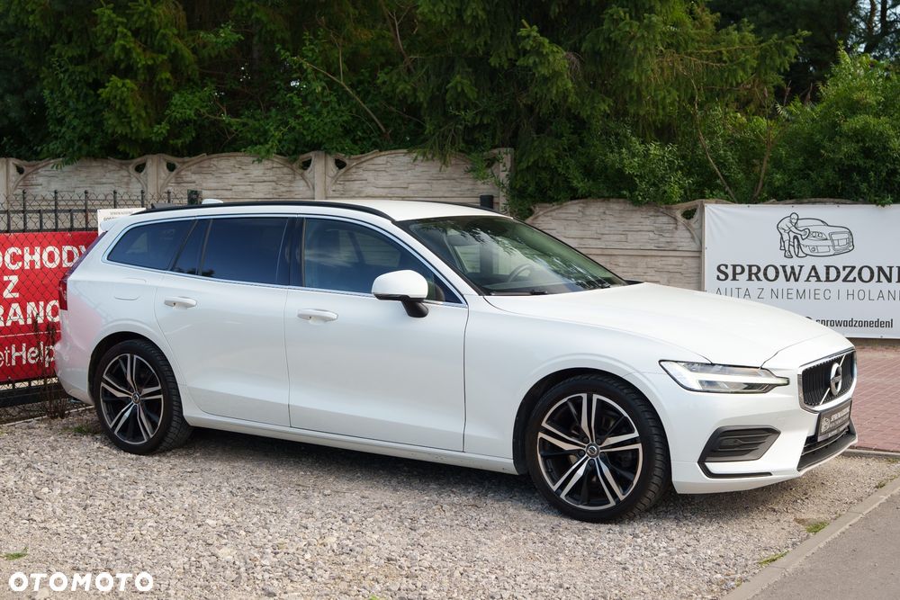 Volvo V60 B3 B DKG Momentum Pro - 4