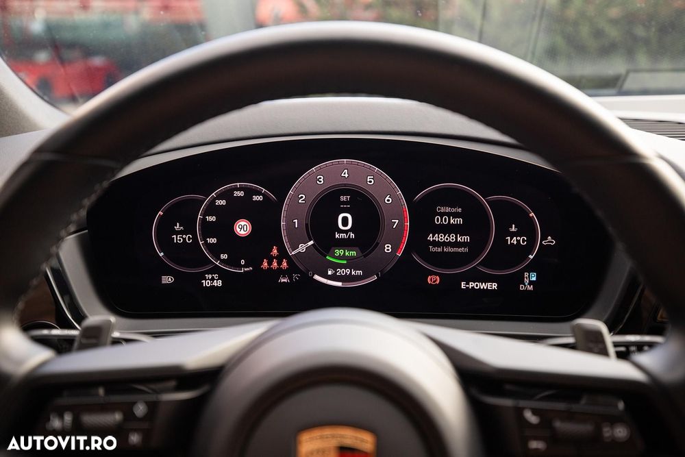 Porsche Cayenne Coupe S E-Hybrid - 23