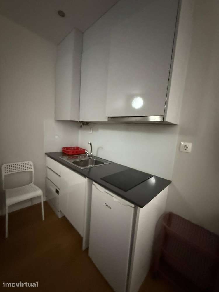 Apartamento T0 mobilado/equipado - APA3197/26 - Grande imagem: 2/4
