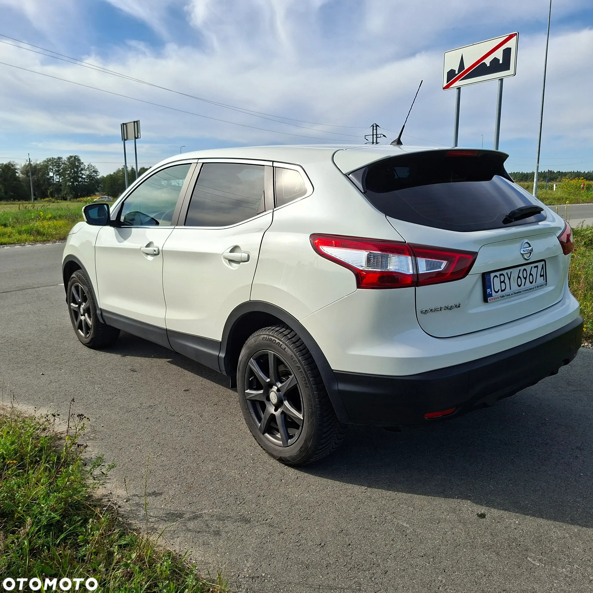 Nissan Qashqai - 4