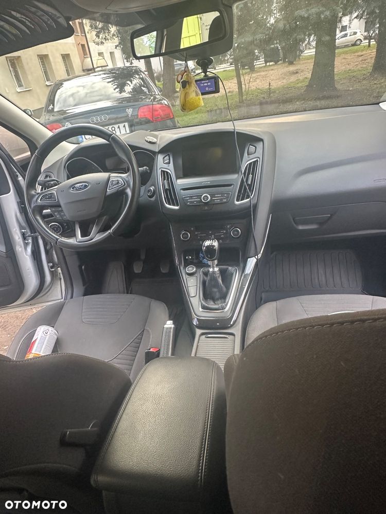 Ford Focus 1.5 TDCi DPF Start-Stopp-System Trend - 11