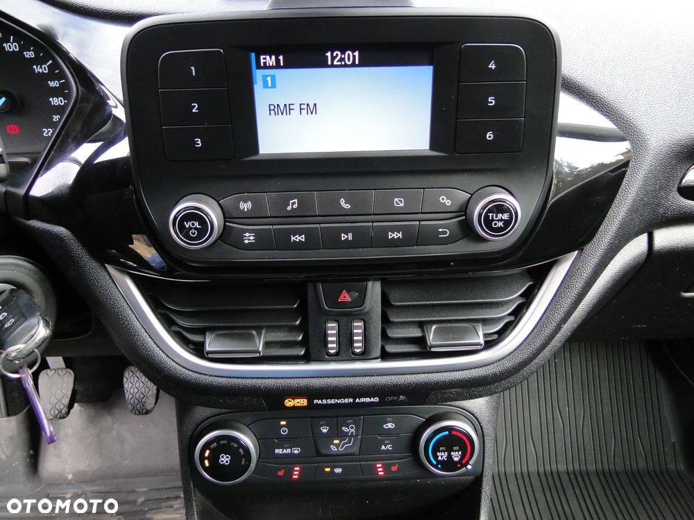 Ford Fiesta 1.1 ST-LINE - 9