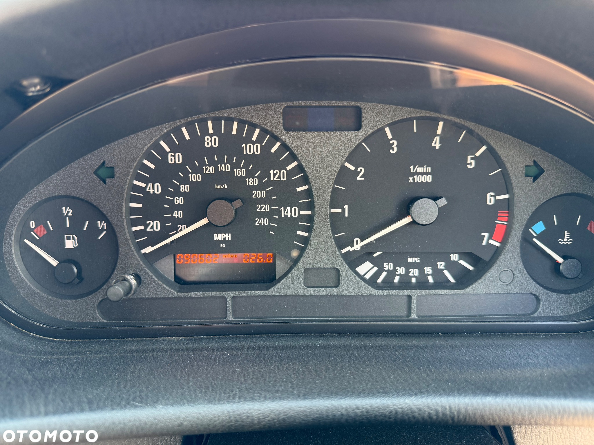 BMW Seria 3 323i - 9