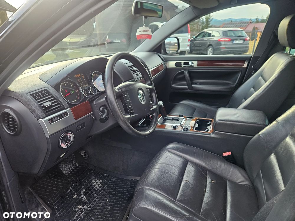 Volkswagen Touareg 2.5 R5 TDI Tiptr - 8